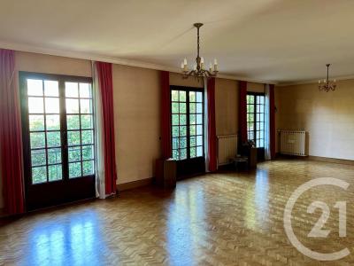 Champigny Sur Marne, Île-de-France 94500, Pháp