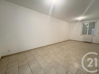 St Quentin, Picardie 02100, Pháp