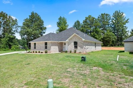 113 Village Place, Wake Village, Texas 75501, USA