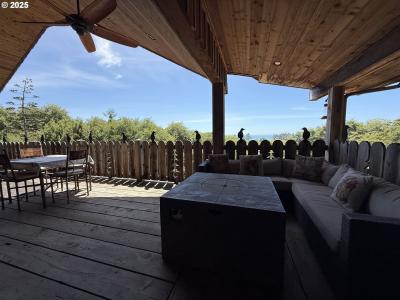 99106 E FREEMAN LN, Brookings, 俄勒冈州 97415, 美国