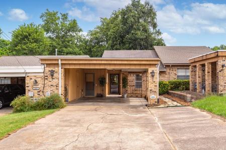 1019 East Austin Street, Nacogdoches, Texas 75965, USA