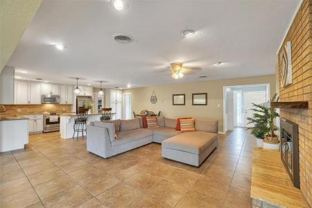 2300 Apache Pass, Altus, Oklahoma 73521, Estados Unidos