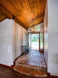 9 Dustin Circle, Shawnee, Oklahoma 74804, USA