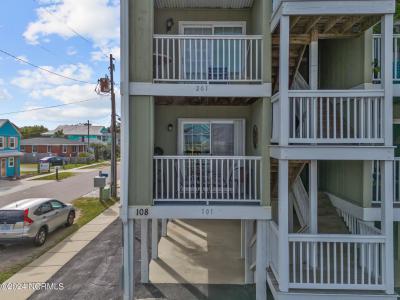 108 S Lake Park Boulevard , Unit 101, Carolina Beach, Caroline Du Nord 28428, États-Unis