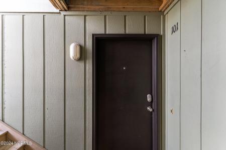 108 S Lake Park Boulevard , Unit 101, Carolina Beach, Caroline Du Nord 28428, États-Unis