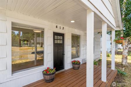 413 W 4th Avenue, Pe Ell, Washington 98572, USA