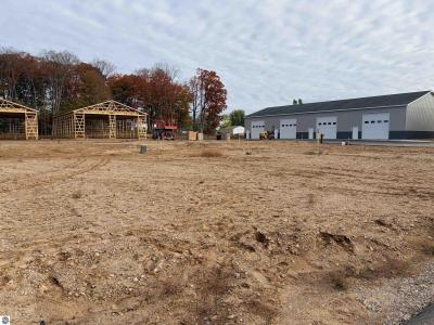 5839 Storage Loop Drive, Traverse City, Michigan 49685, États-Unis