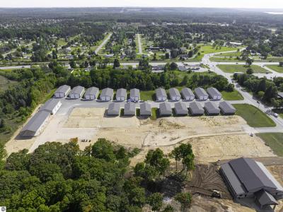 5839 Storage Loop Drive, Traverse City, Michigan 49685, Estados Unidos