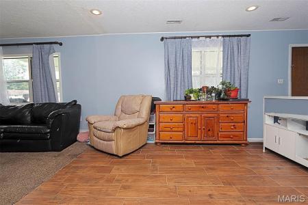 509 Blanche Street, Jackson, Missouri 63755, USA