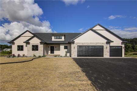 S9024 Chestnut Road, Eau Claire, Wisconsin 54701, USA
