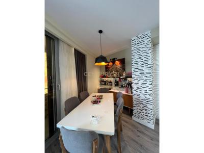 Vila e Zogut, Durrës, Albania