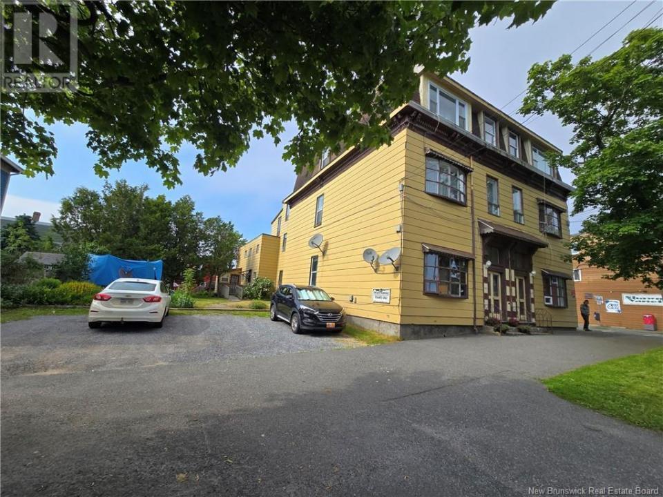 127-129 BROAD STREET, Saint John, New Brunswick E2L 1Y7, Canadá