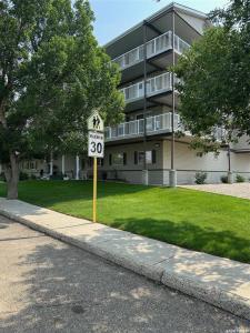 1637 1ST STREET, Estevan, Саскачеван S4A 2X4, Канада