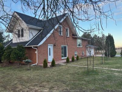 1695 DIVISION ROAD NORTH, Kingsville, Ontario N9Y 2Y9, Canadá