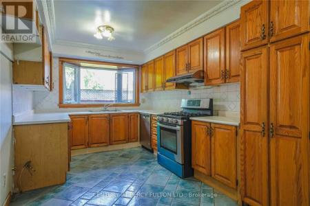 6172 KINGSTON ROAD, Toronto (highland Creek), 安大略省 M1C 1K9, 加拿大