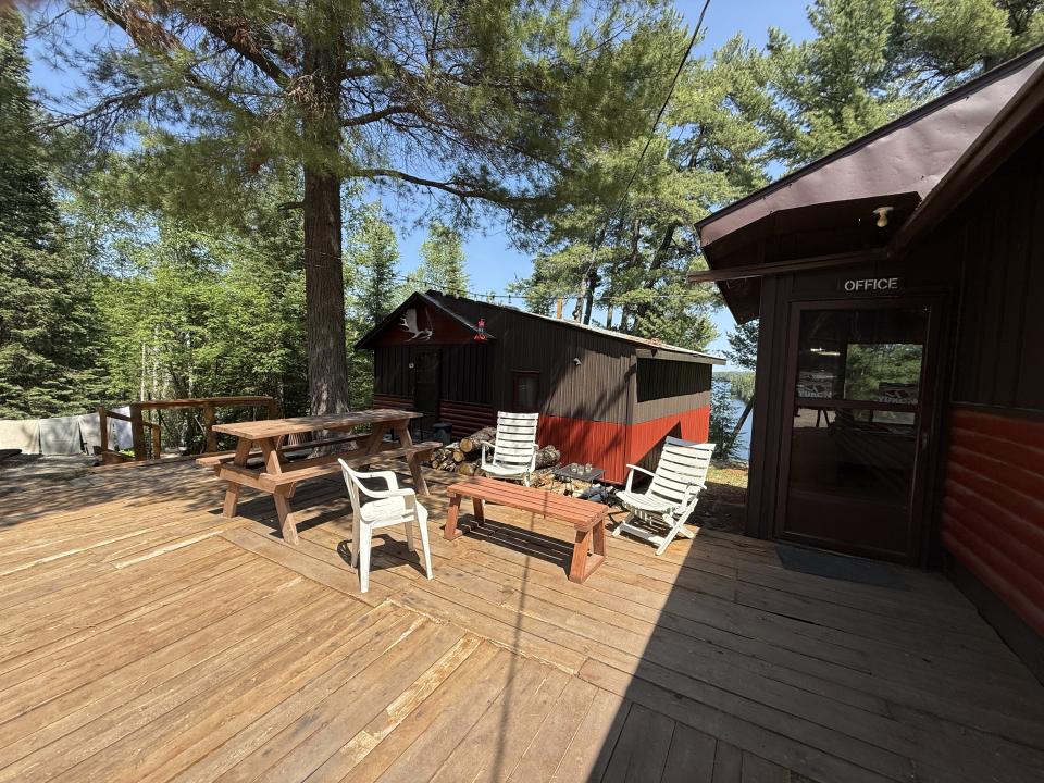 4103 HWY 72, Sioux Lookout, Ontario P8T 0A7, Canada