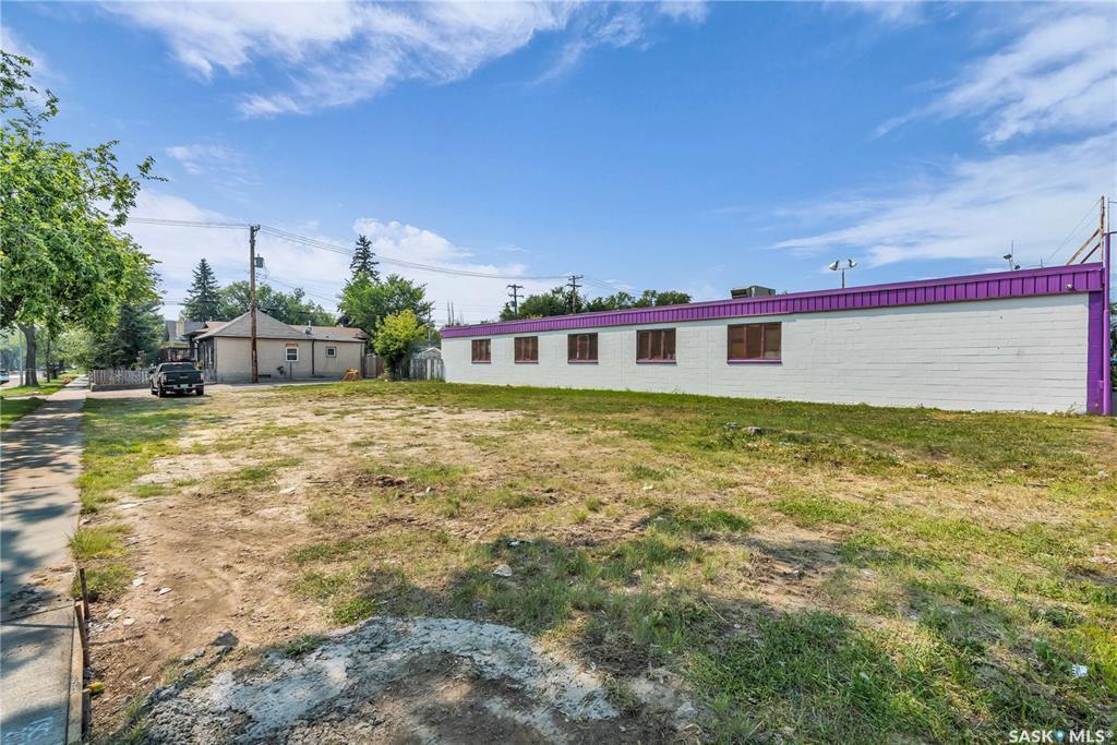 1001 20TH STREET W, Saskatoon, Saskatchewan S7M 0Y6, Canada