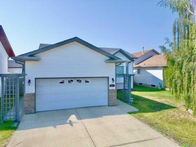 5617 PARK STREET, Blackfalds, Alberta T0M 0J0, Kanada