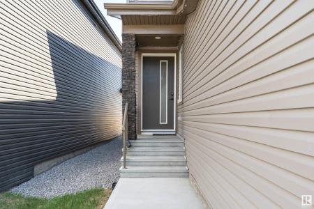 5386 KIMBALL PLACE SW, Edmonton, Alberta T6W 5E5, Canada