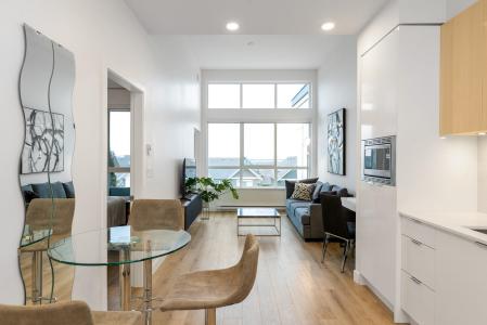 1892 STARLING DRIVE, Tsawwassen, British Columbia V4M 0G5, Canada