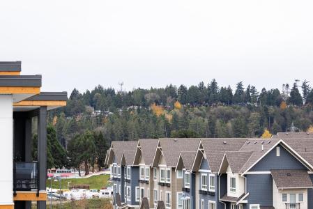 1892 STARLING DRIVE, Tsawwassen, British Columbia V4M 0G5, Canada