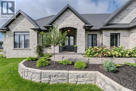 18 BANNISTER STREET, Oakland, Ontario N0E 1L0, Canadá