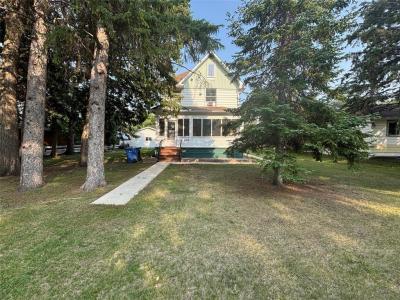 428 LAURIER AVENUE, Killarney, Manitoba R0K 1G0, Canada