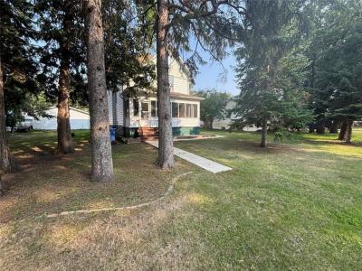 428 LAURIER AVENUE, Killarney, Manitoba R0K 1G0, Canada