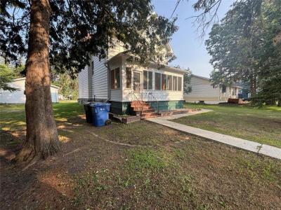 428 LAURIER AVENUE, Killarney, Manitoba R0K 1G0, Canada