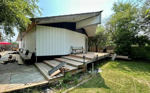 129006 20 ROAD EAST, Hnausa, Manitoba R0C 2R0, Canada