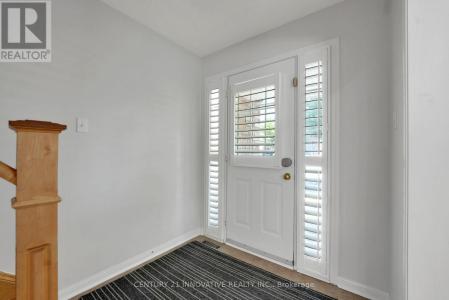 12 KNOTWOOD CRESCENT, Toronto (rouge), Ontario M1X 1V6, Canada