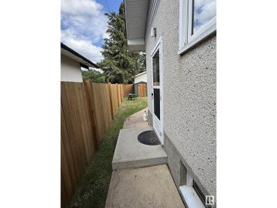 4221 50 ST, Vegreville, Alberta T9C 1B6, Canada