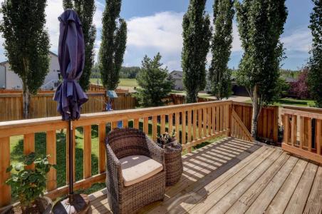 201 11A AVENUE NE, Sundre, Alberta T0M 1X0, Canada