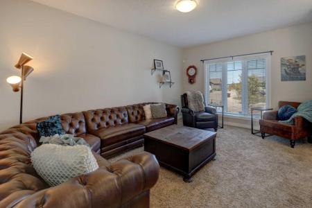 201 11A AVENUE NE, Sundre, Alberta T0M 1X0, Canada
