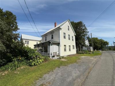 108 DIVISION STREET, Woodstock, New Brunswick E7M 1P3, Canada