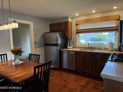 65 Creighton Circle, Old Bridge, New Jersey 08857