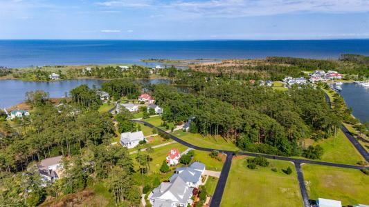 88 Oyster Point, Orientalisch, North Carolina 28571, USA