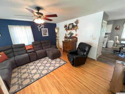 1226 Mechanic St, Osage, Iowa 50461