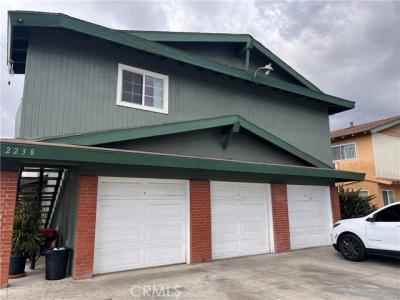 2238 S Center St, Santa Ana, California 92704, USA