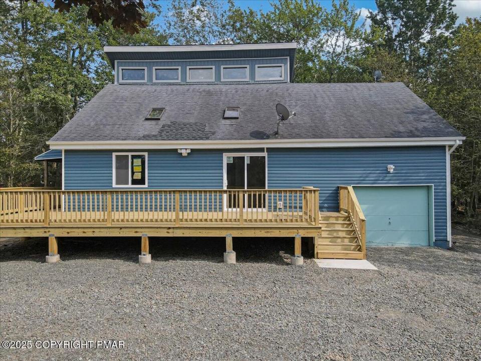 3197 Carobeth Drive, Tobyhanna, Pennsylvania 18466, USA