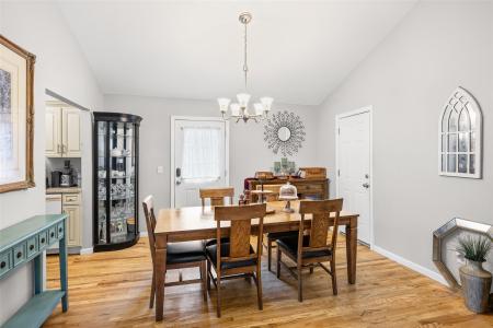 129 W Bartlett Road, Middle Island, Nowy Jork 11953, USA
