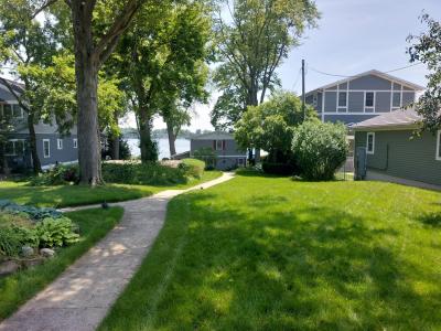 23675 N Shore Drive, Edwardsburg, Michigan 49112, USA