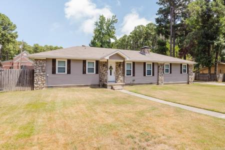 1602 Woodland Dr, Bryant, Arkansas 72022, HOA KỲ