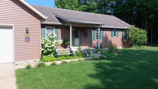 58560 Indian Lake Road, Dowagiac, Michigan 49047