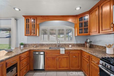 2521 S Goldcrest Place, Онтарио, Калифорния 91761, Соединенные Штаты