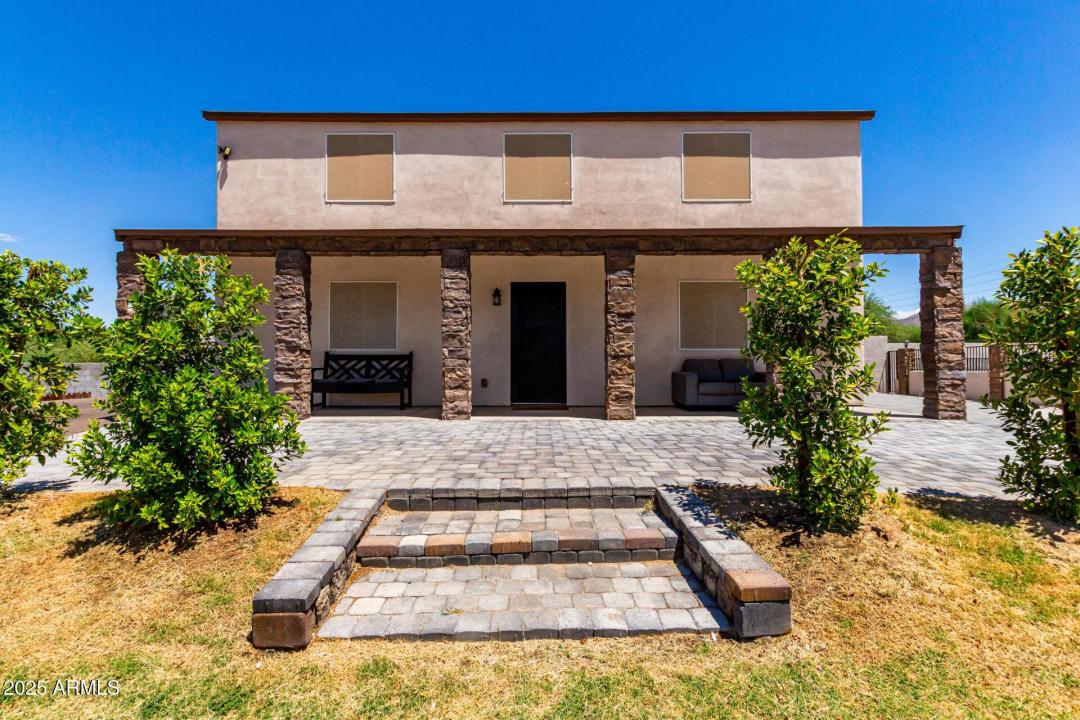 2056 W DOBBINS Road, Phoenix, アリゾナ 85041, アメリカ合衆国