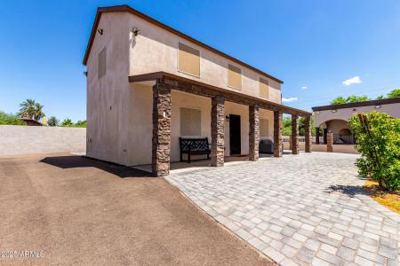 2056 W DOBBINS Road, Phoenix, アリゾナ 85041, アメリカ合衆国