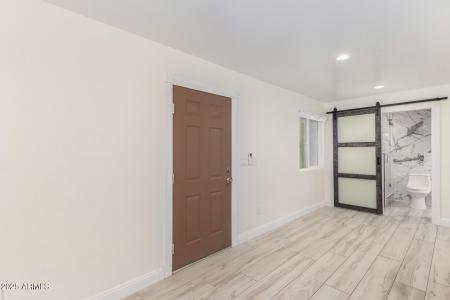 2056 W DOBBINS Road, Phoenix, アリゾナ 85041, アメリカ合衆国