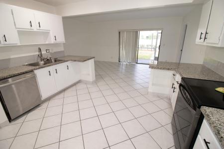 3115 Coral Hills Dr #D2, Coral Springs, 佛羅里達州 33065, 美國