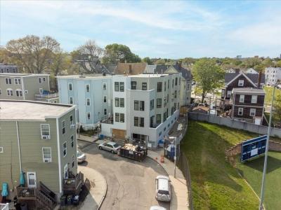 29 Woodford St , 2, Boston, Massachusetts 02125, USA